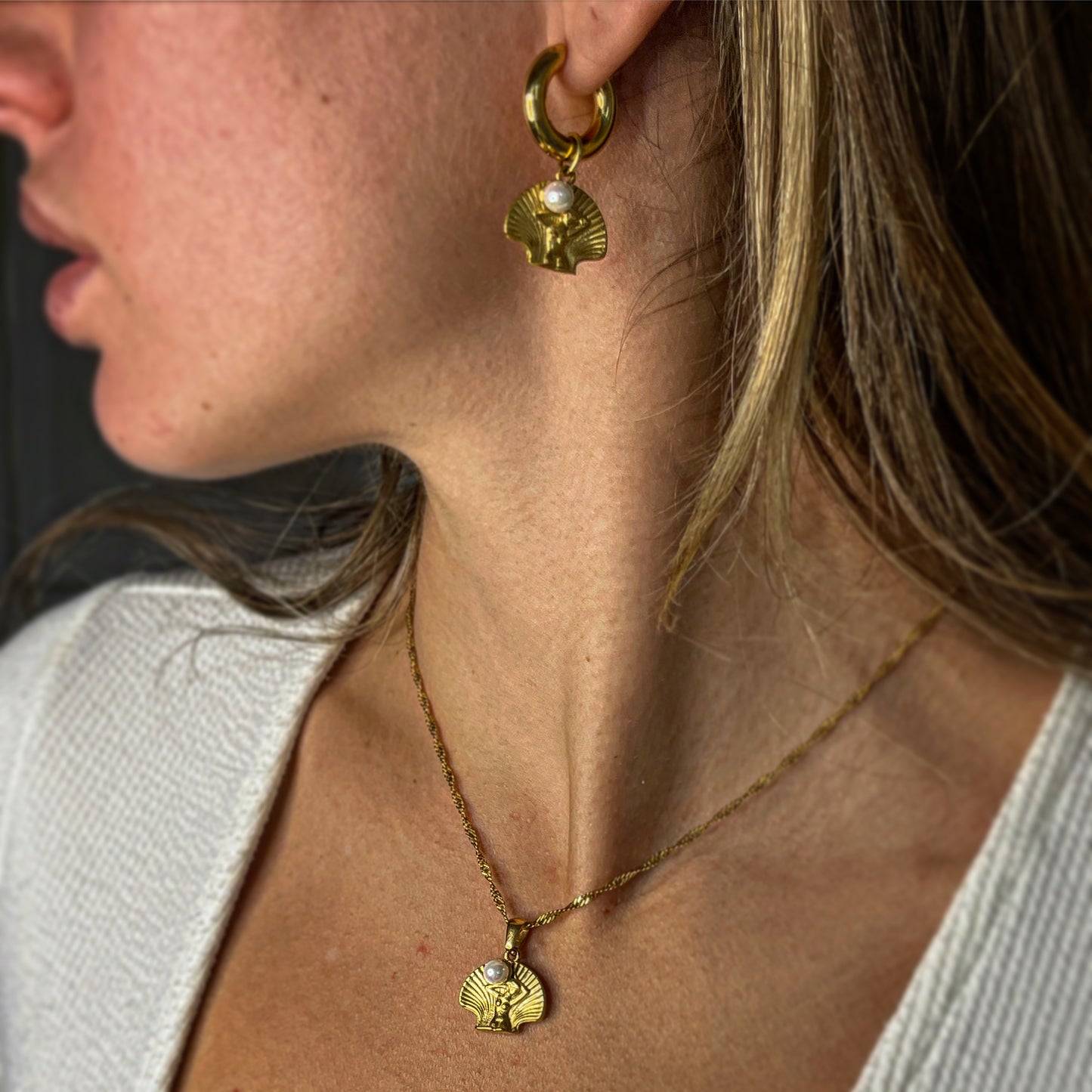 Les boucles d’oreilles GODDESS