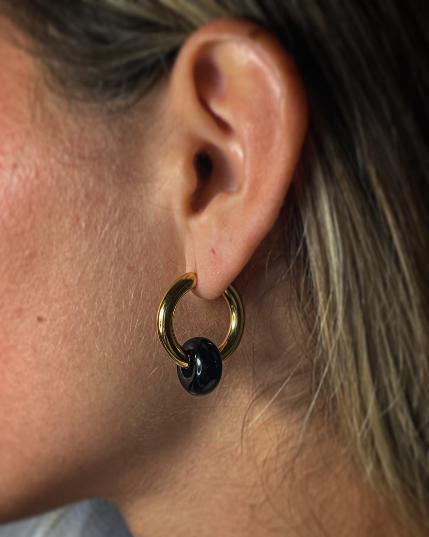 Les Boucles d’oreilles Hadès Onyx noir • PROTECTION